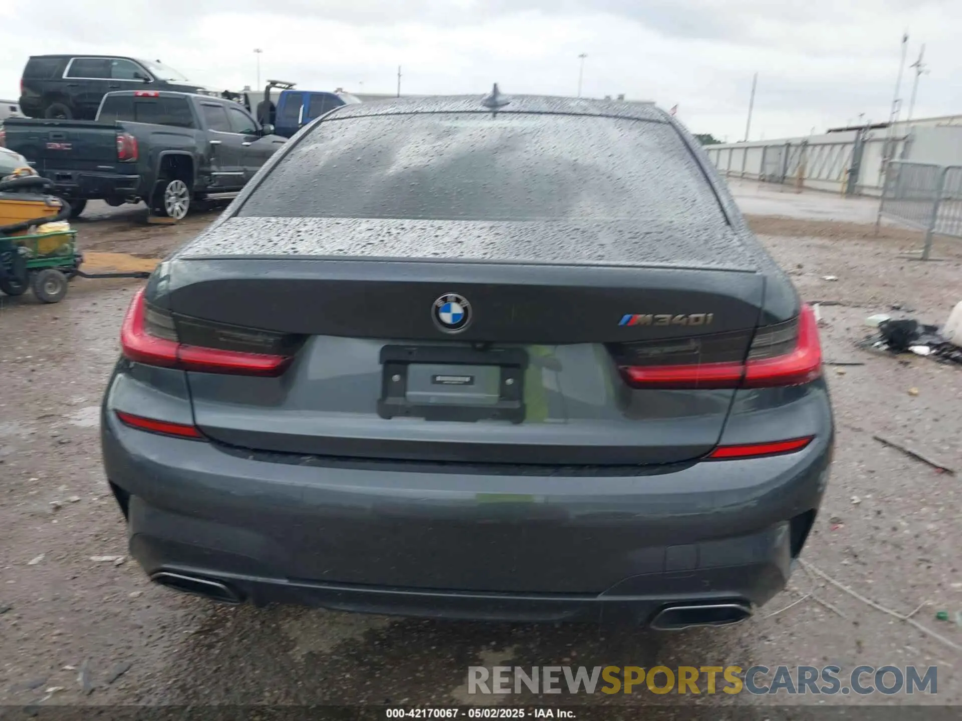 15 Photograph of a damaged car 3MW5U7J06M8C11570 BMW 3 SERIES 2021