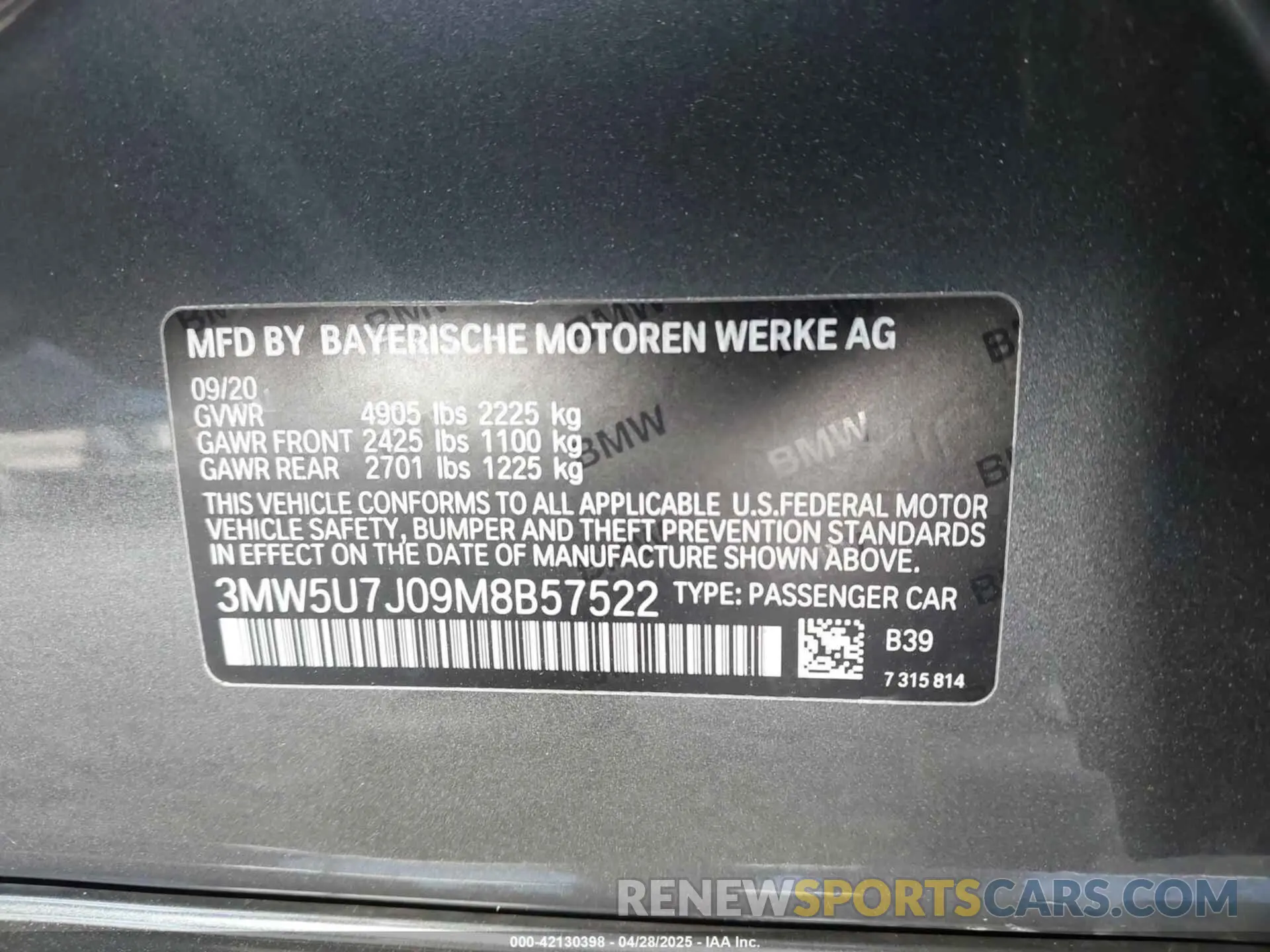 9 Photograph of a damaged car 3MW5U7J09M8B57522 BMW 3 SERIES 2021
