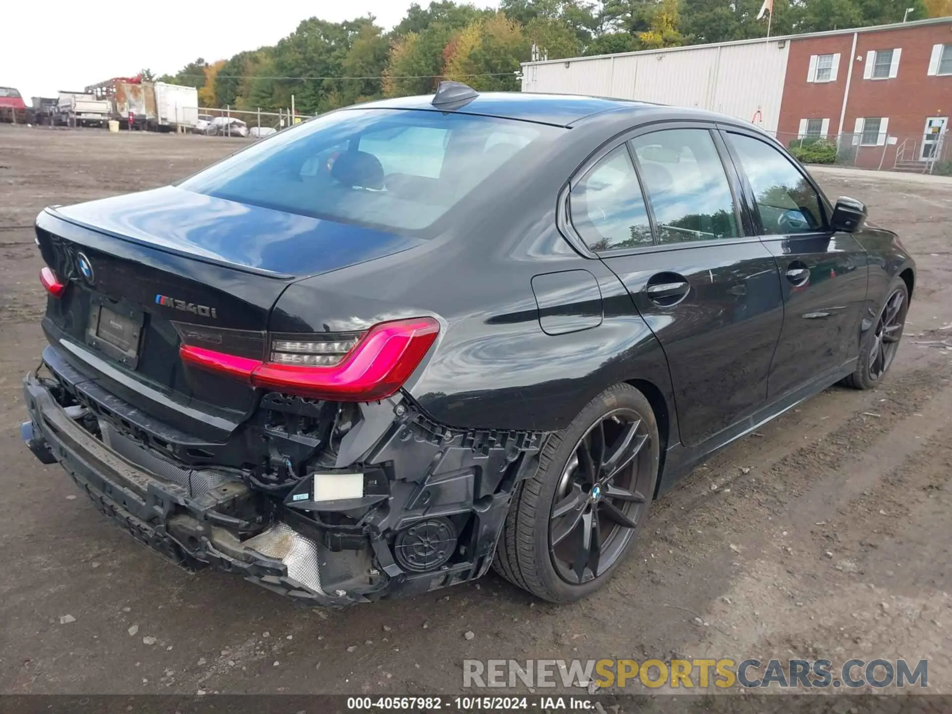 4 Photograph of a damaged car 3MW5U9J05M8B57447 BMW 3 SERIES 2021