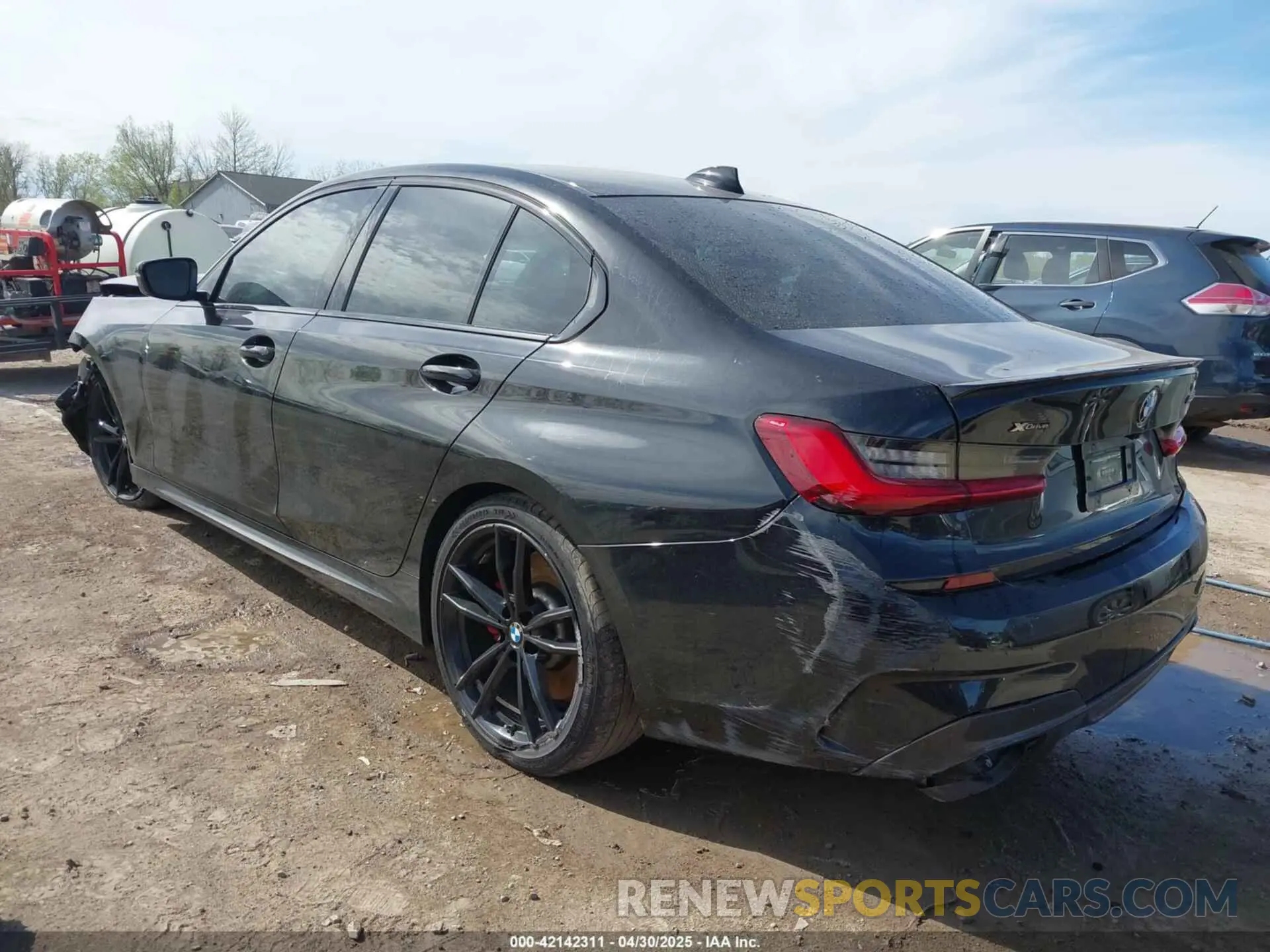 3 Photograph of a damaged car 3MW5U9J06M8C00189 BMW 3 SERIES 2021