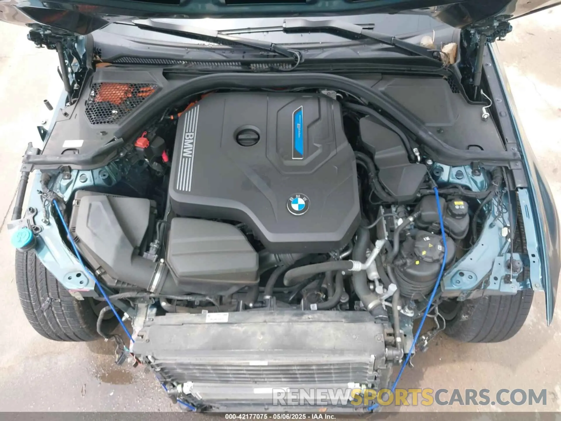 10 Photograph of a damaged car WBA5P7C02MFK71048 BMW 3 SERIES 2021
