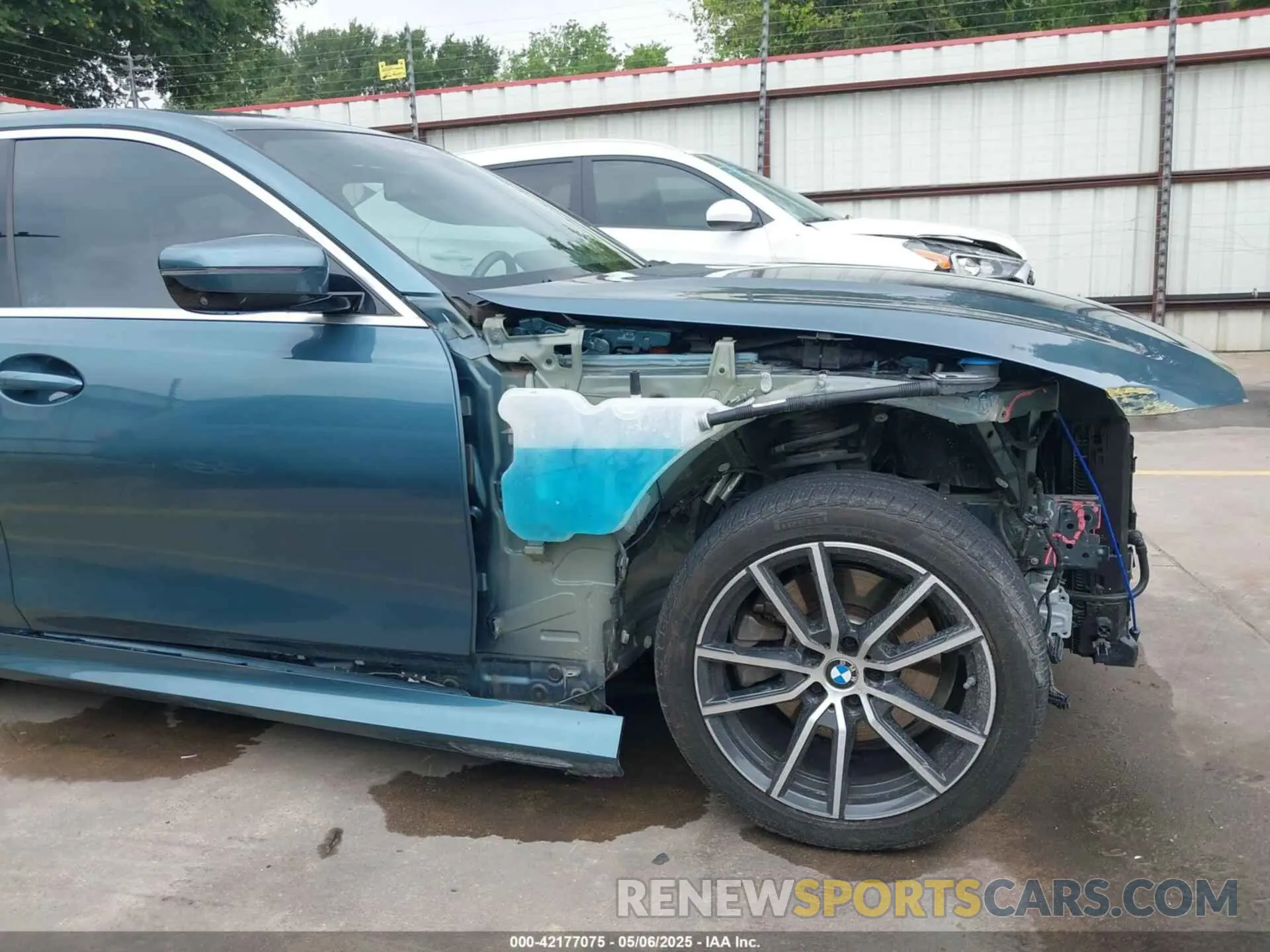18 Photograph of a damaged car WBA5P7C02MFK71048 BMW 3 SERIES 2021