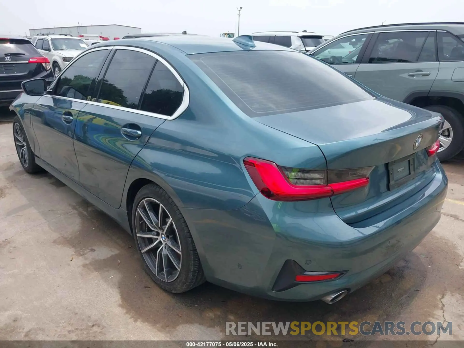 3 Photograph of a damaged car WBA5P7C02MFK71048 BMW 3 SERIES 2021