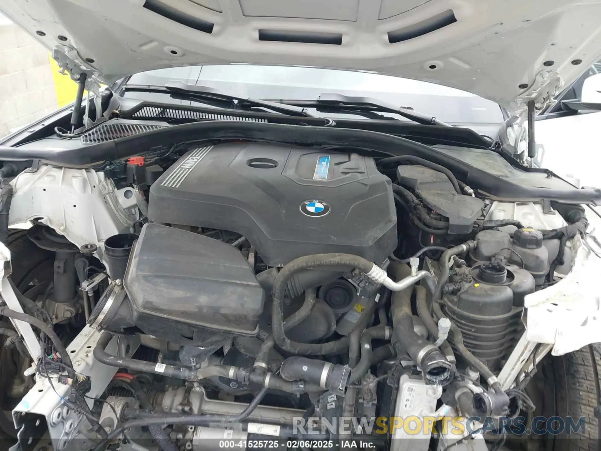 10 Photograph of a damaged car WBA5P9C00MFK93416 BMW 3 SERIES 2021