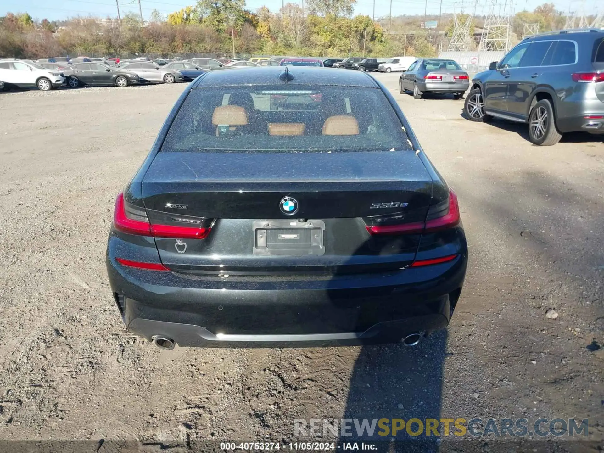 17 Photograph of a damaged car WBA5P9C02MFL25394 BMW 3 SERIES 2021