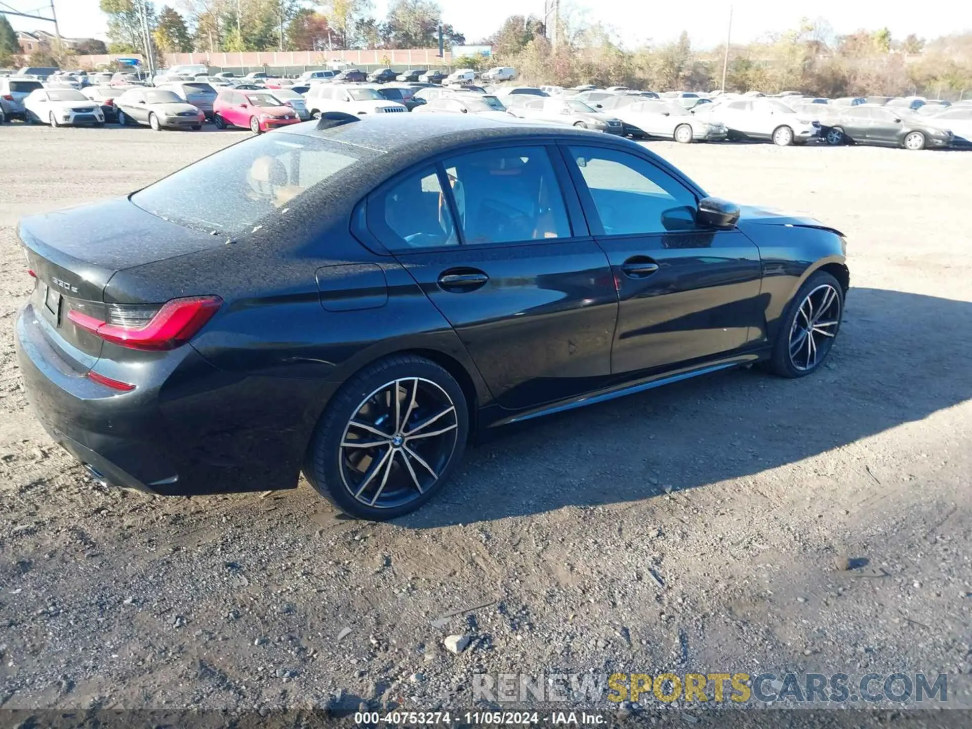 4 Photograph of a damaged car WBA5P9C02MFL25394 BMW 3 SERIES 2021