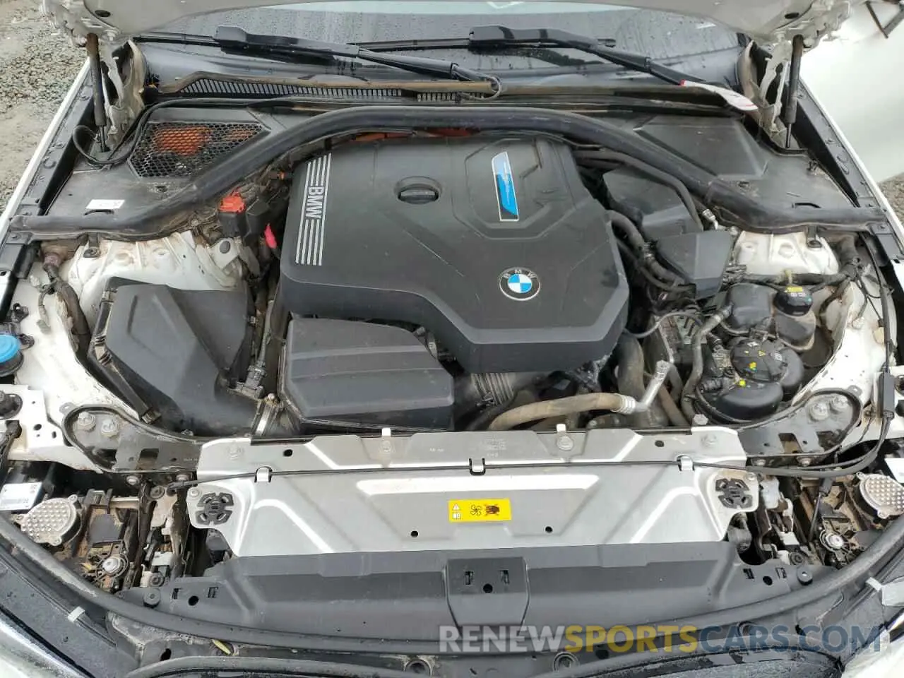11 Photograph of a damaged car 3MW5P7J06N8C41838 BMW 3 SERIES 2022