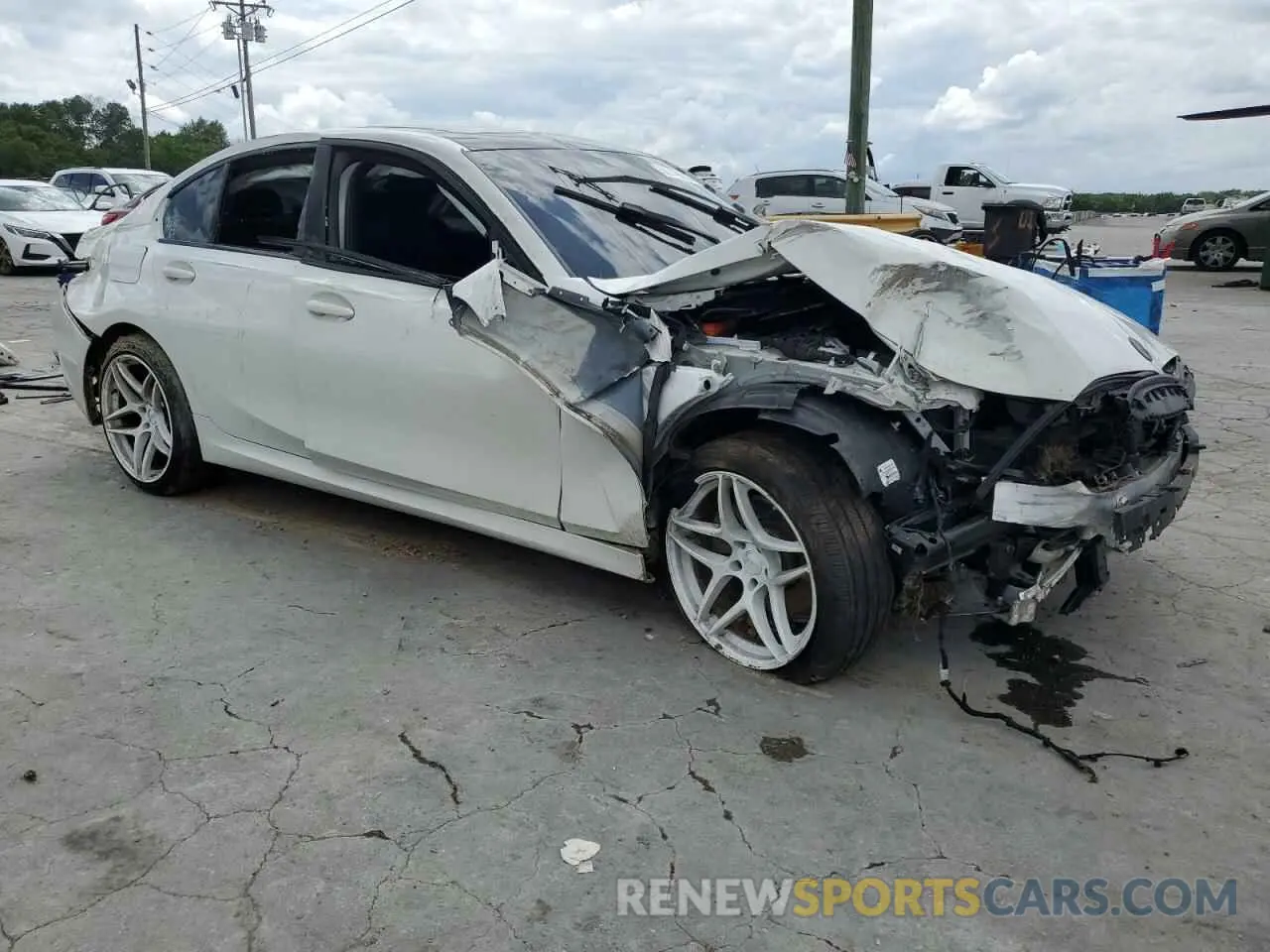 4 Photograph of a damaged car 3MW5P7J07N8C63637 BMW 3 SERIES 2022