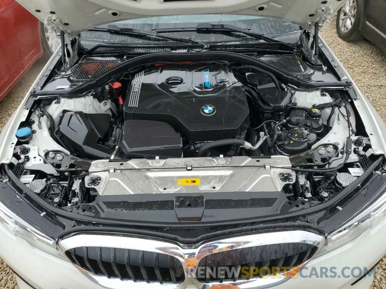 11 Photograph of a damaged car 3MW5P7J09N8C51540 BMW 3 SERIES 2022