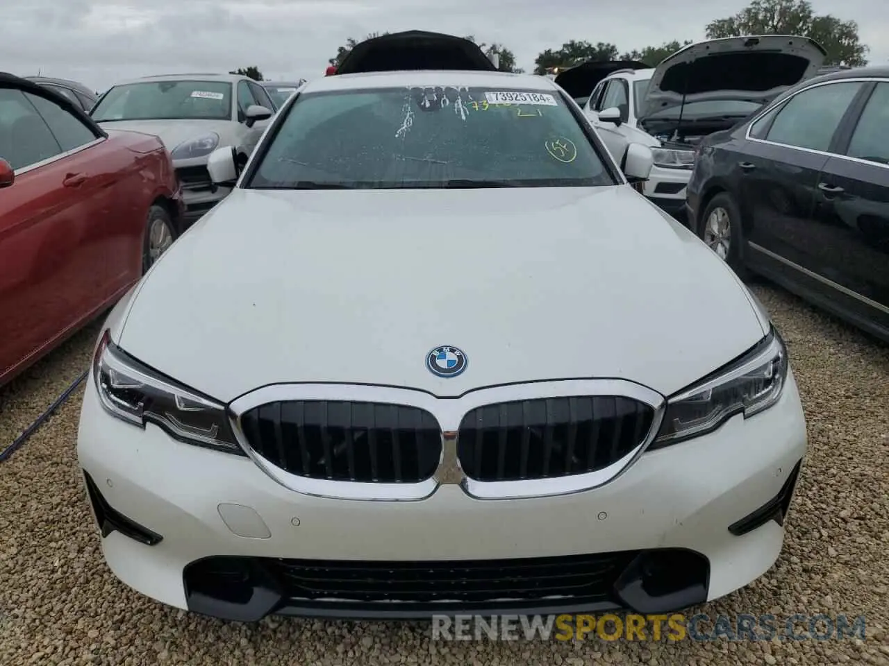 5 Photograph of a damaged car 3MW5P7J09N8C51540 BMW 3 SERIES 2022
