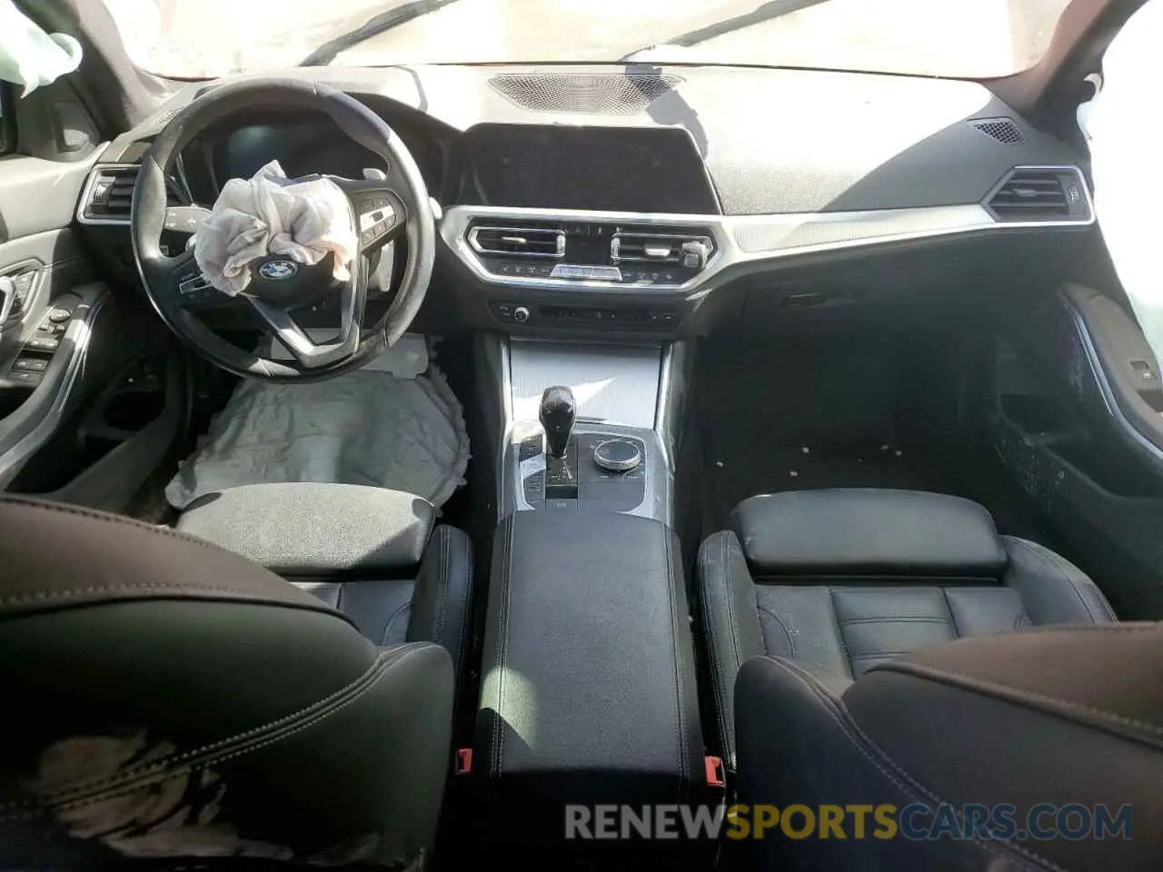 8 Photograph of a damaged car 3MW5P9J03N8C54249 BMW 3 SERIES 2022