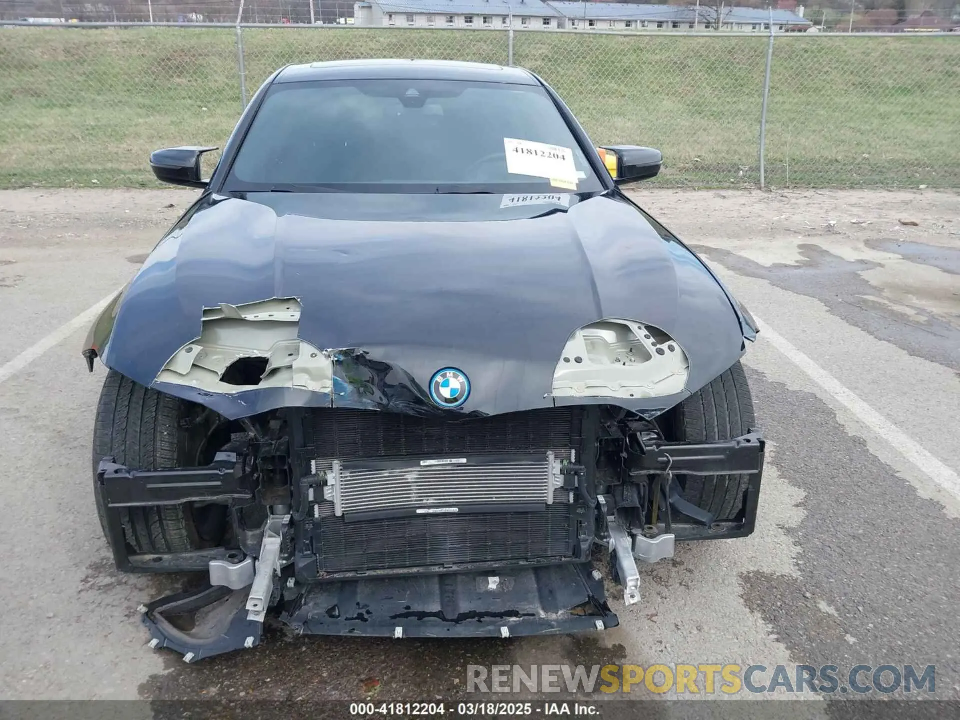 13 Photograph of a damaged car 3MW5P9J05N8C61364 BMW 3 SERIES 2022