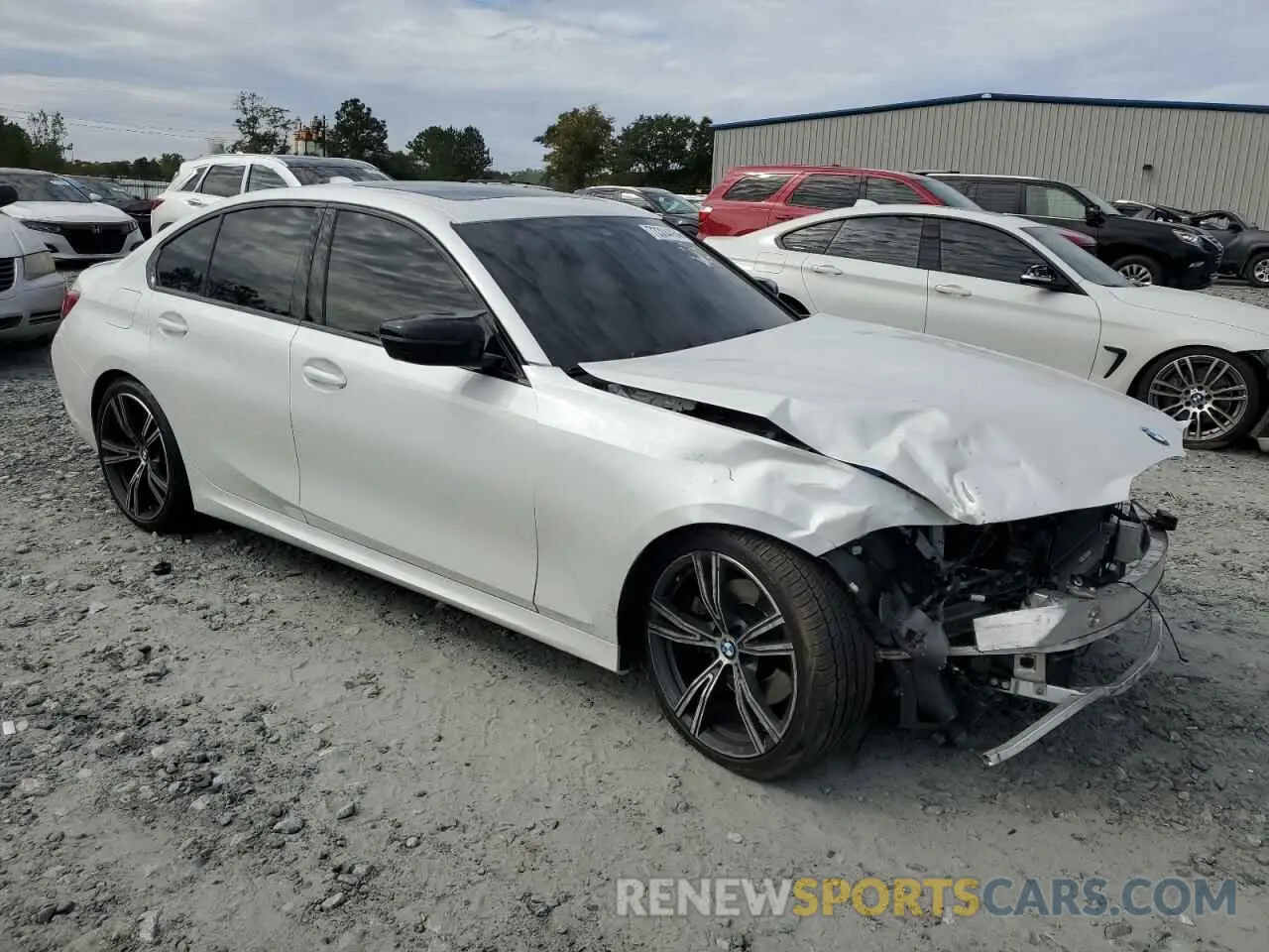 4 Photograph of a damaged car 3MW5R1J00N8C50364 BMW 3 SERIES 2022