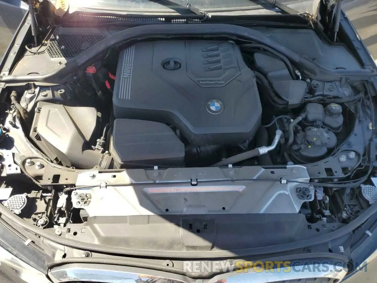 11 Photograph of a damaged car 3MW5R1J00N8C60621 BMW 3 SERIES 2022