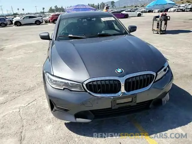 13 Photograph of a damaged car 3MW5R1J00N8C60621 BMW 3 SERIES 2022