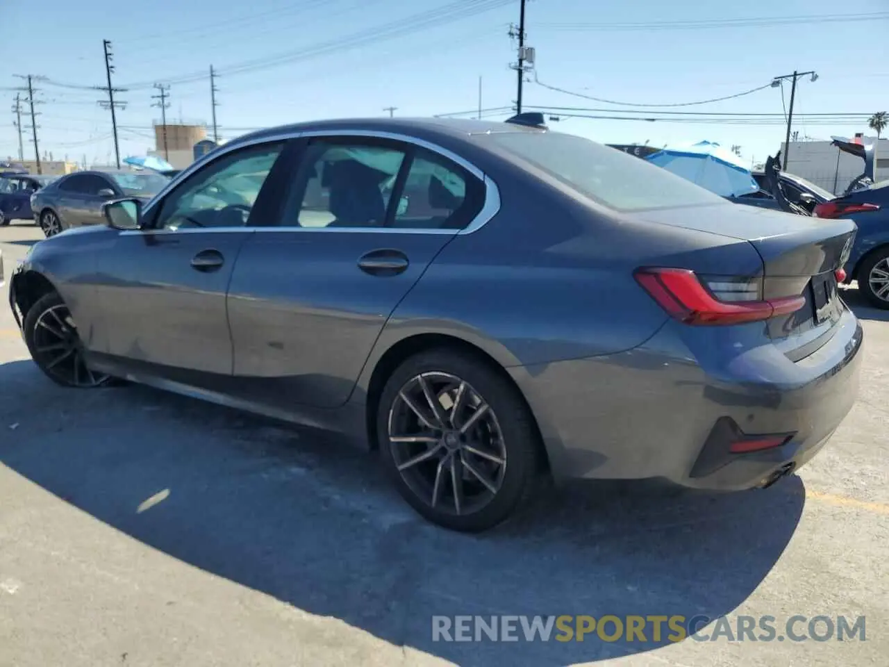2 Photograph of a damaged car 3MW5R1J00N8C60621 BMW 3 SERIES 2022