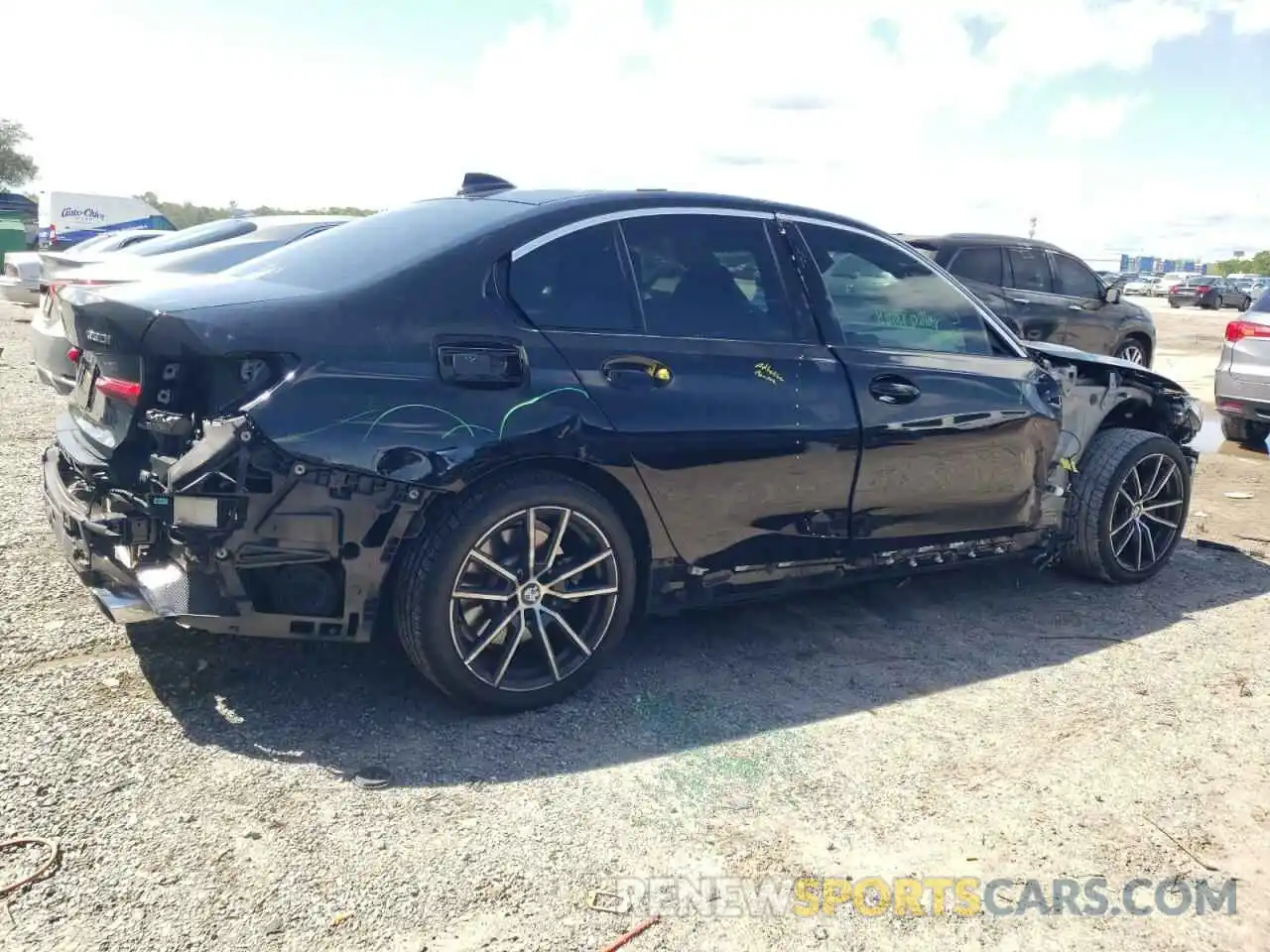 3 Photograph of a damaged car 3MW5R1J02N8C58370 BMW 3 SERIES 2022