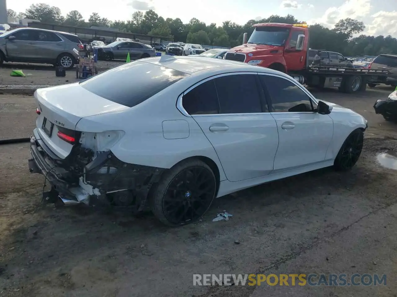 3 Photograph of a damaged car 3MW5R1J03N8C69555 BMW 3 SERIES 2022
