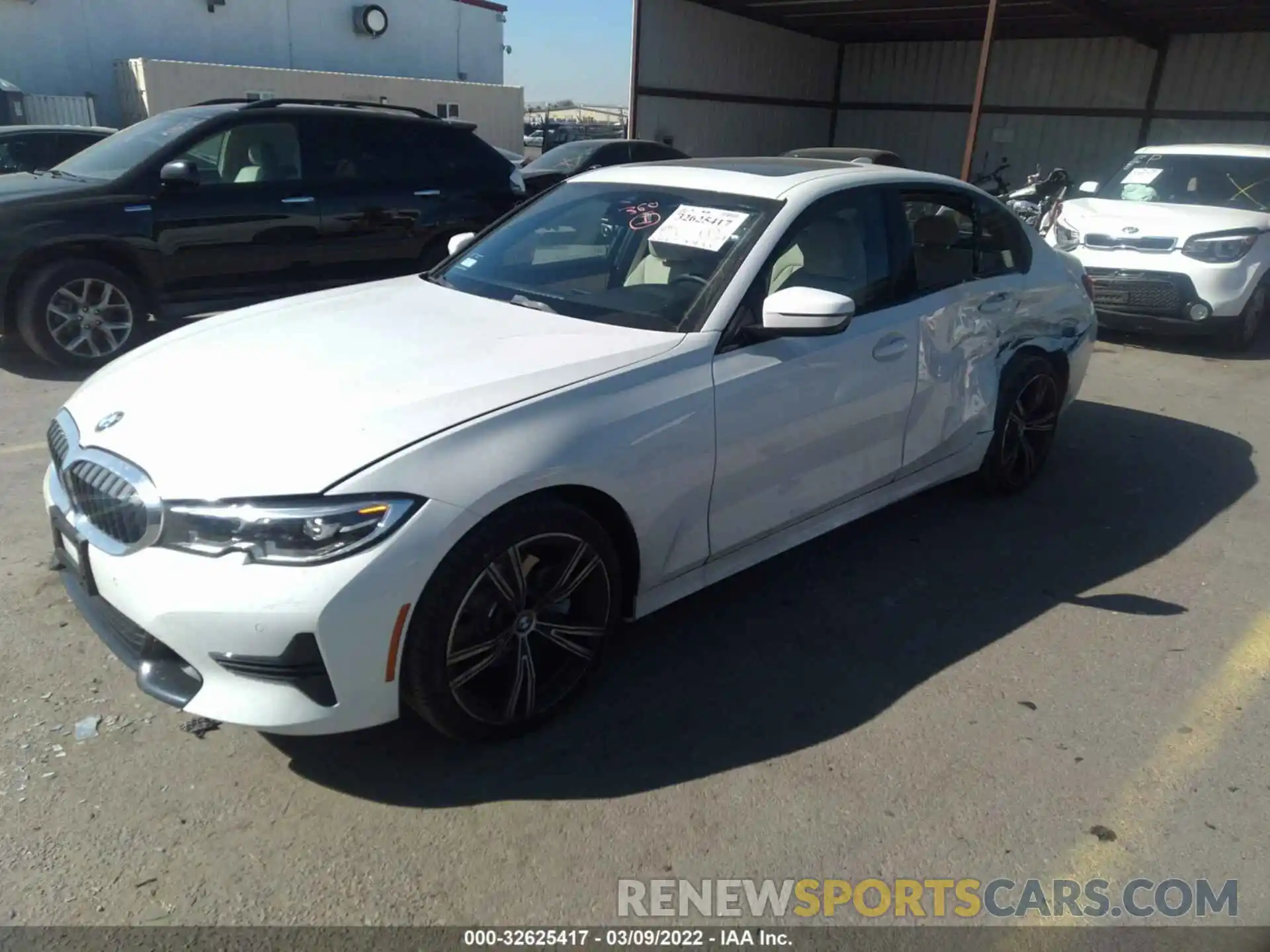 2 Photograph of a damaged car 3MW5R1J04N8C31431 BMW 3 SERIES 2022