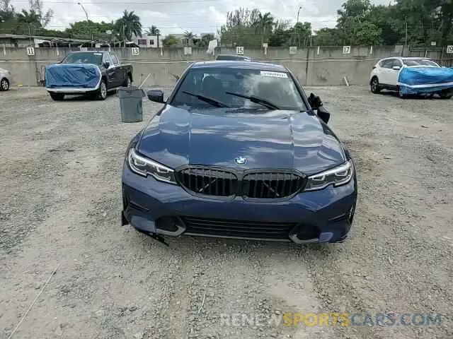 13 Photograph of a damaged car 3MW5R1J05N8C24178 BMW 3 SERIES 2022