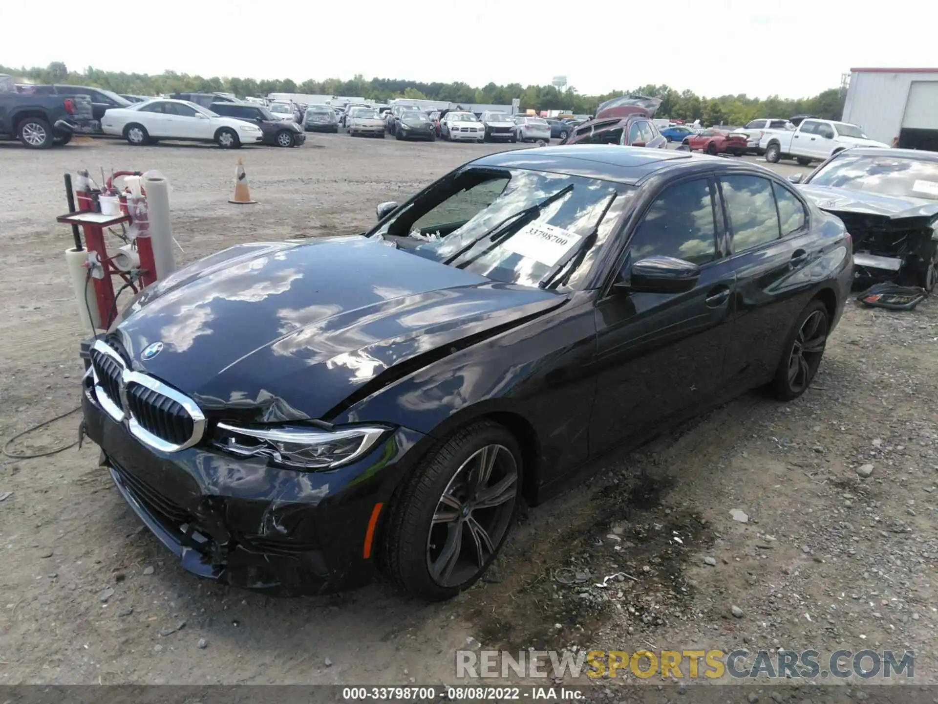 2 Photograph of a damaged car 3MW5R1J05N8C49887 BMW 3 SERIES 2022