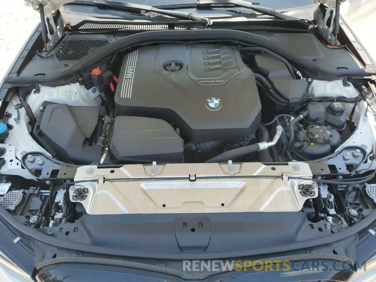 12 Photograph of a damaged car 3MW5R1J06N8C31334 BMW 3 SERIES 2022