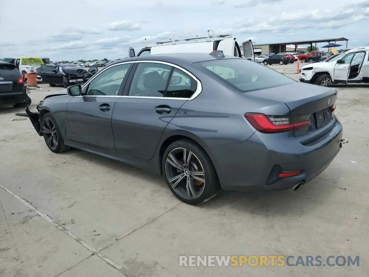 2 Photograph of a damaged car 3MW5R1J06N8C48697 BMW 3 SERIES 2022