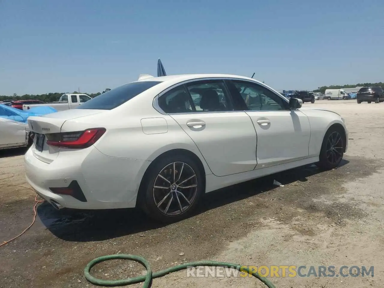 3 Photograph of a damaged car 3MW5R1J06N8C53916 BMW 3 SERIES 2022