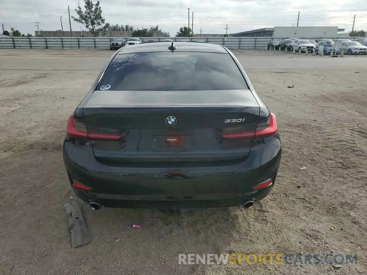 6 Photograph of a damaged car 3MW5R1J06N8C62714 BMW 3 SERIES 2022