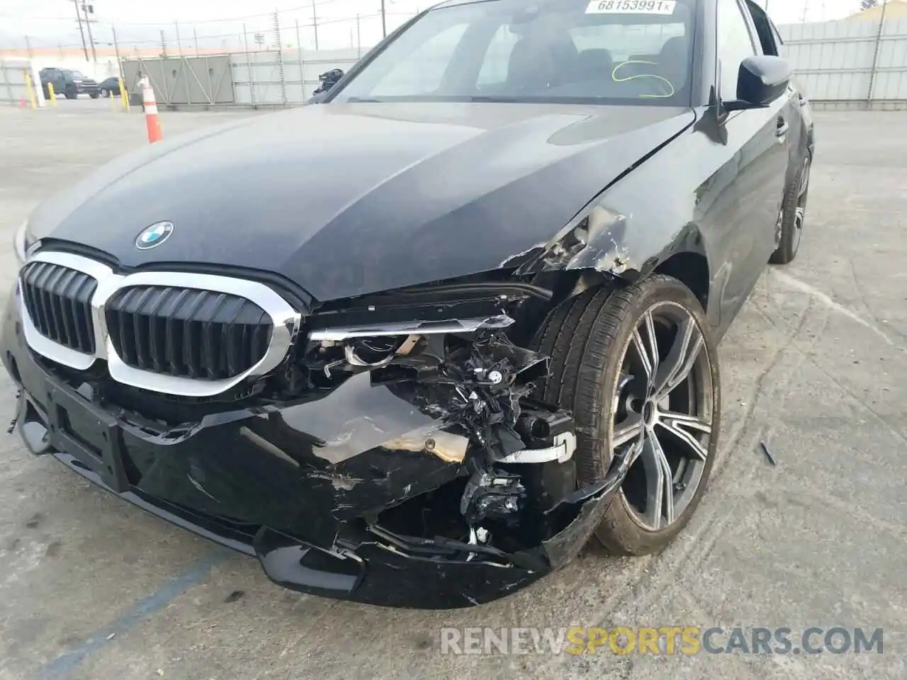 9 Photograph of a damaged car 3MW5R1J07N8C29690 BMW 3 SERIES 2022