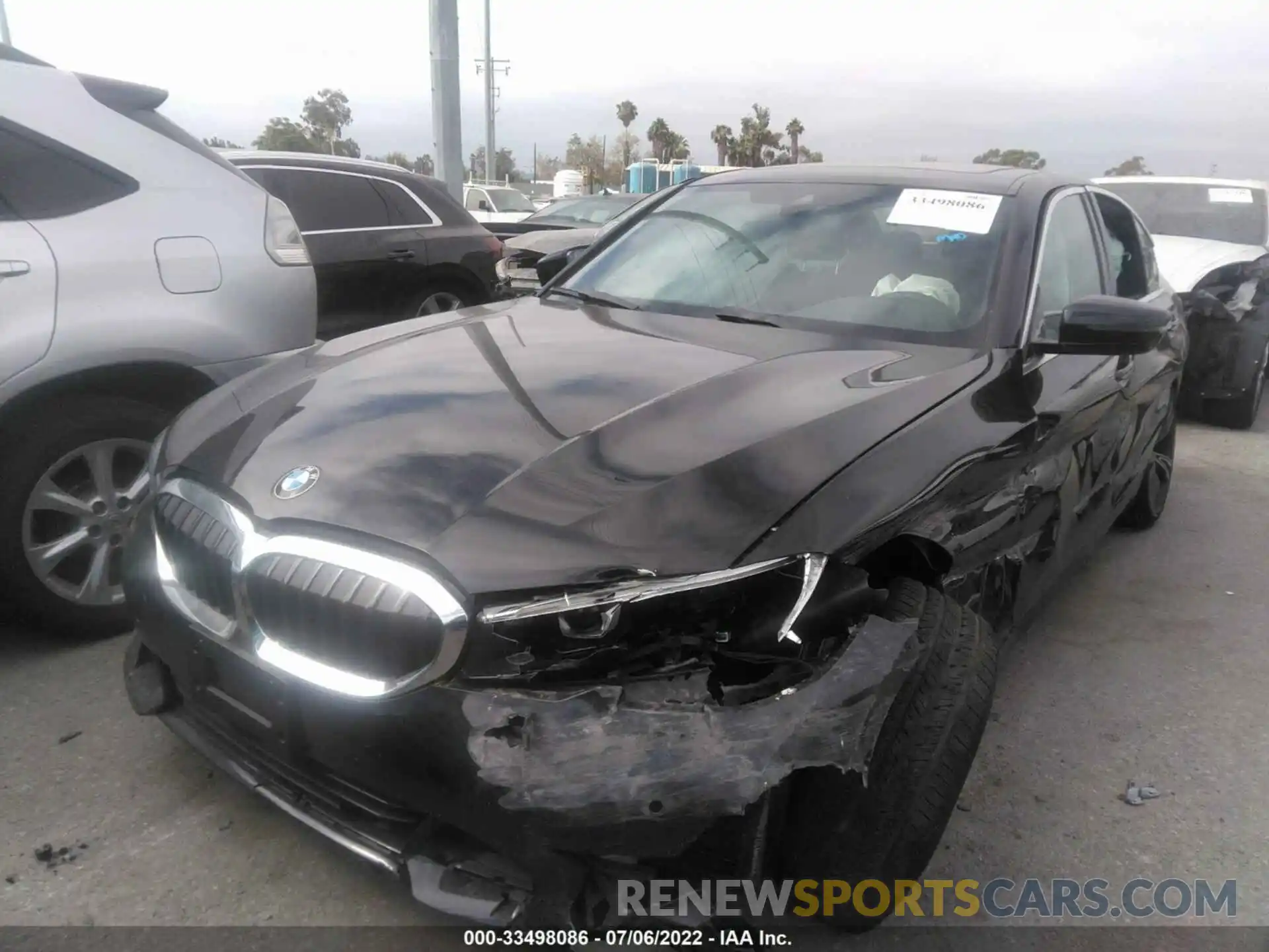 2 Photograph of a damaged car 3MW5R1J07N8C41161 BMW 3 SERIES 2022