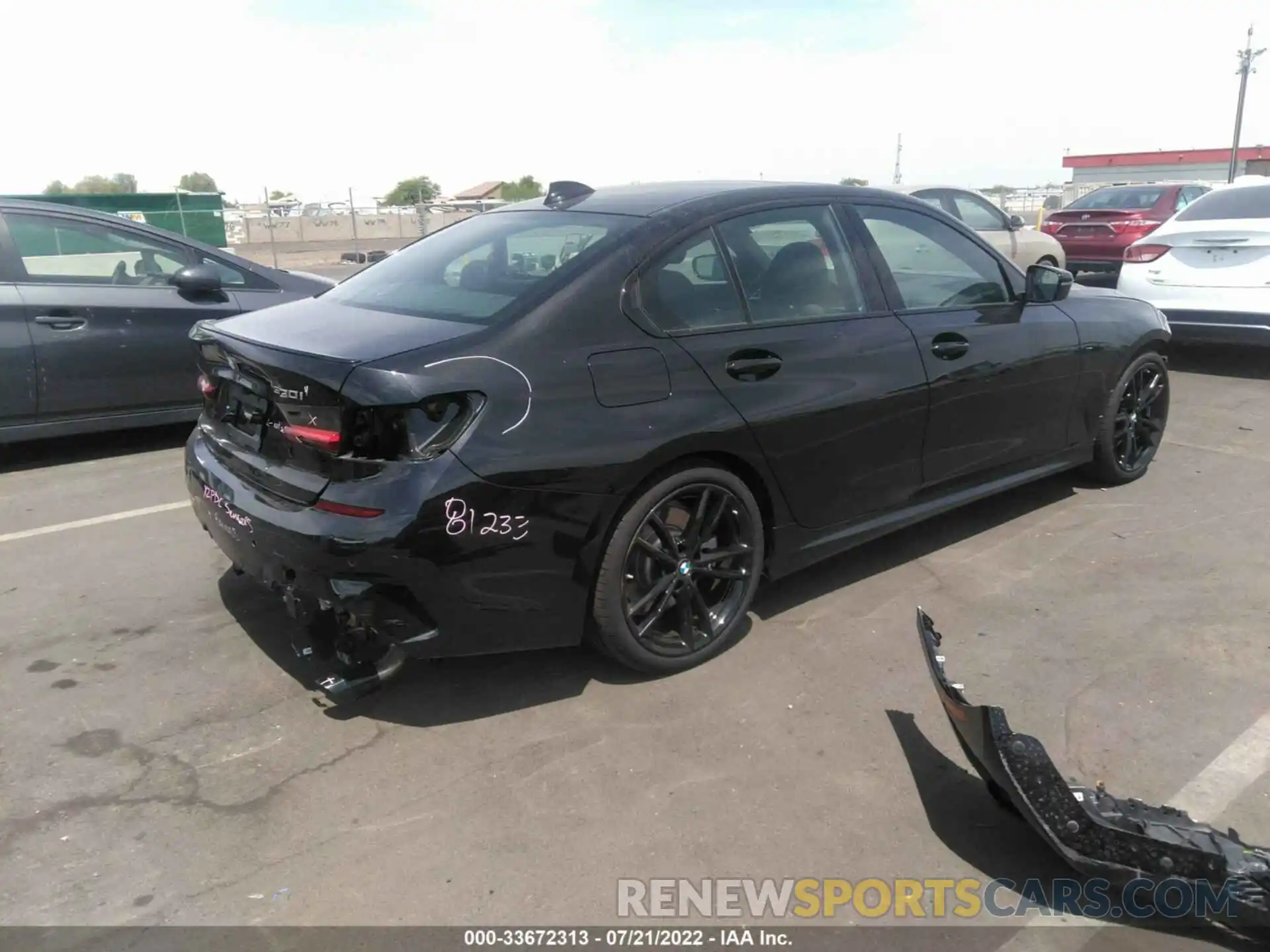 4 Photograph of a damaged car 3MW5R1J07N8C44660 BMW 3 SERIES 2022