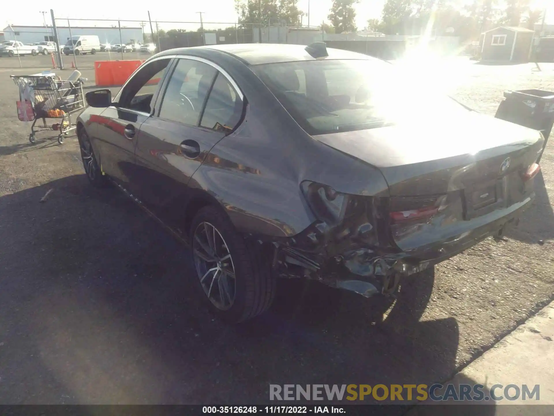 3 Photograph of a damaged car 3MW5R1J07N8C50958 BMW 3 SERIES 2022