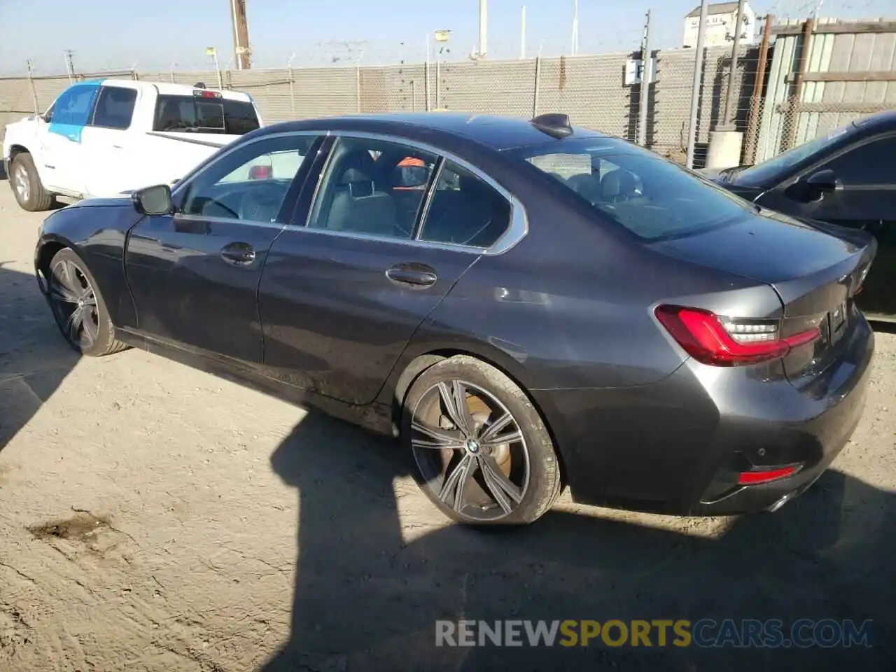 2 Photograph of a damaged car 3MW5R1J08N8C53478 BMW 3 SERIES 2022