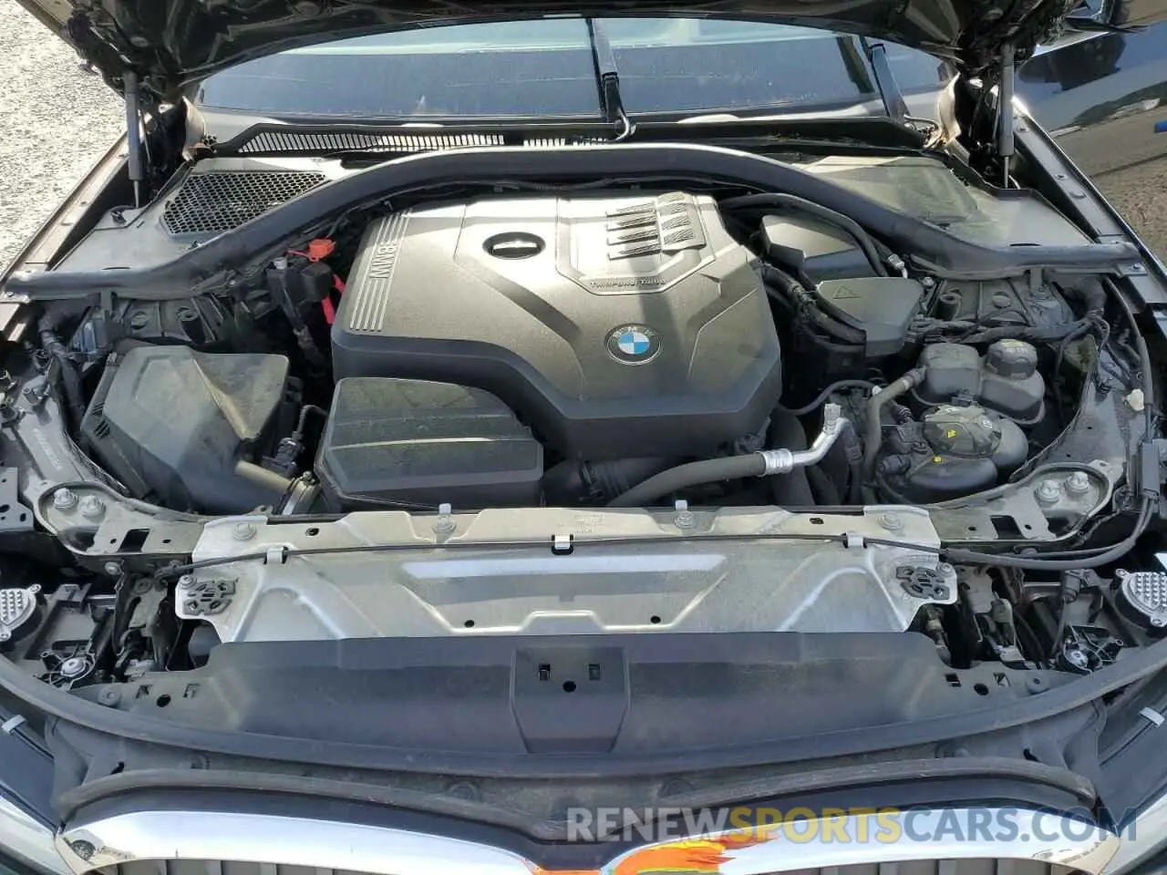 11 Photograph of a damaged car 3MW5R1J09N8C24653 BMW 3 SERIES 2022