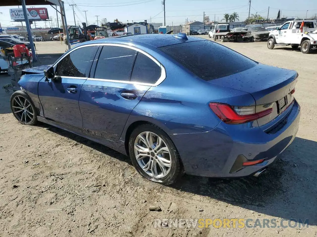 2 Photograph of a damaged car 3MW5R1J09N8C25348 BMW 3 SERIES 2022