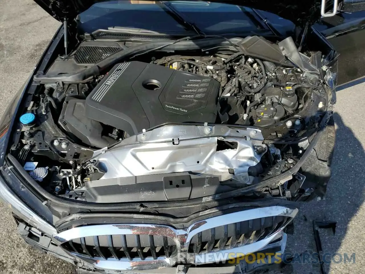 11 Photograph of a damaged car 3MW5R1J0XN8C53238 BMW 3 SERIES 2022