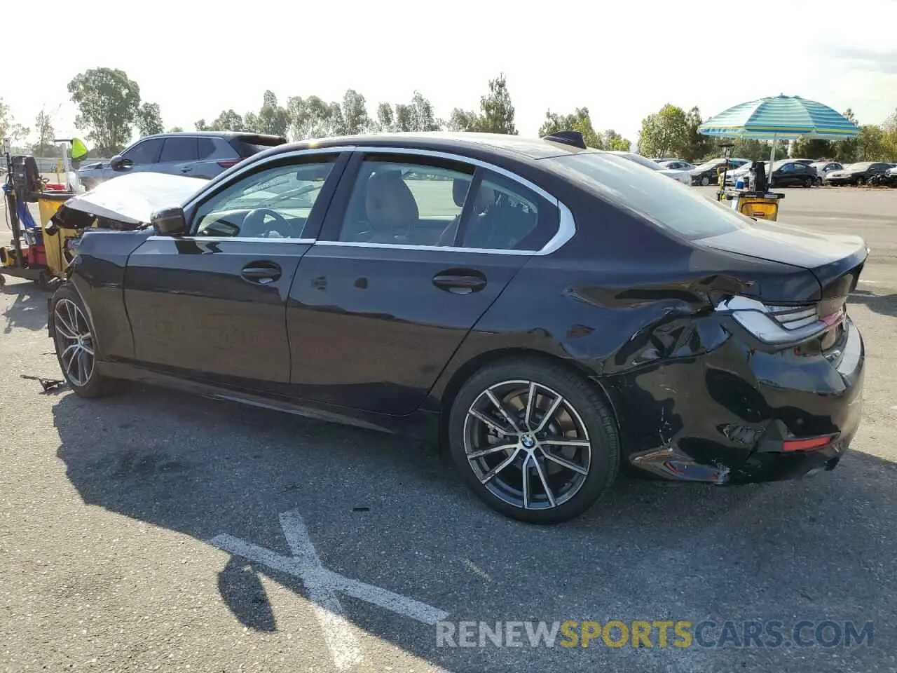 2 Photograph of a damaged car 3MW5R1J0XN8C53238 BMW 3 SERIES 2022