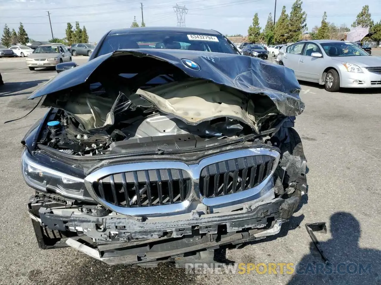5 Photograph of a damaged car 3MW5R1J0XN8C53238 BMW 3 SERIES 2022