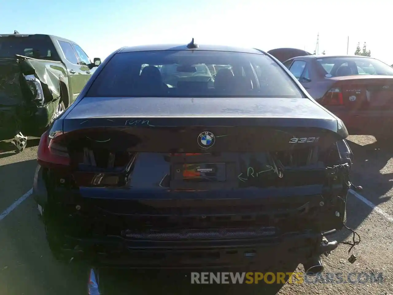 6 Photograph of a damaged car 3MW5R1J0XN8C75403 BMW 3 SERIES 2022