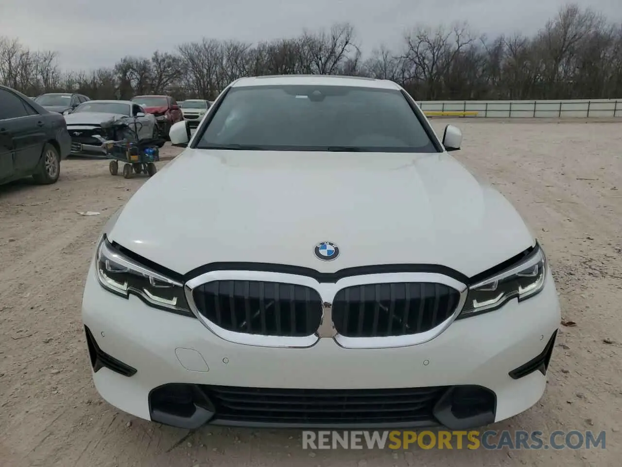5 Photograph of a damaged car 3MW5R7J00N8C64705 BMW 3 SERIES 2022