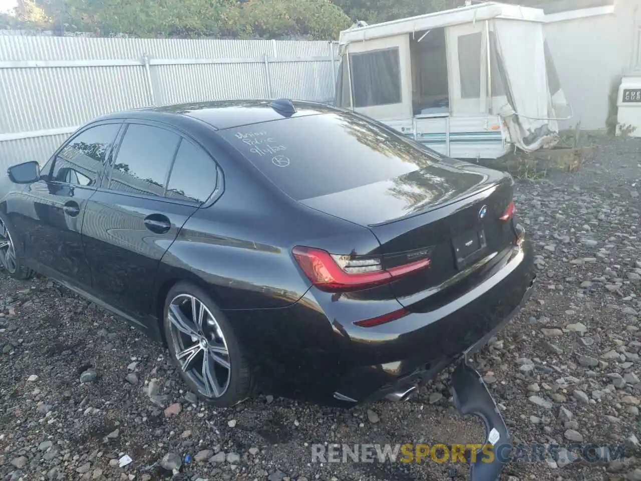 3 Photograph of a damaged car 3MW5R7J01N8C55608 BMW 3 SERIES 2022