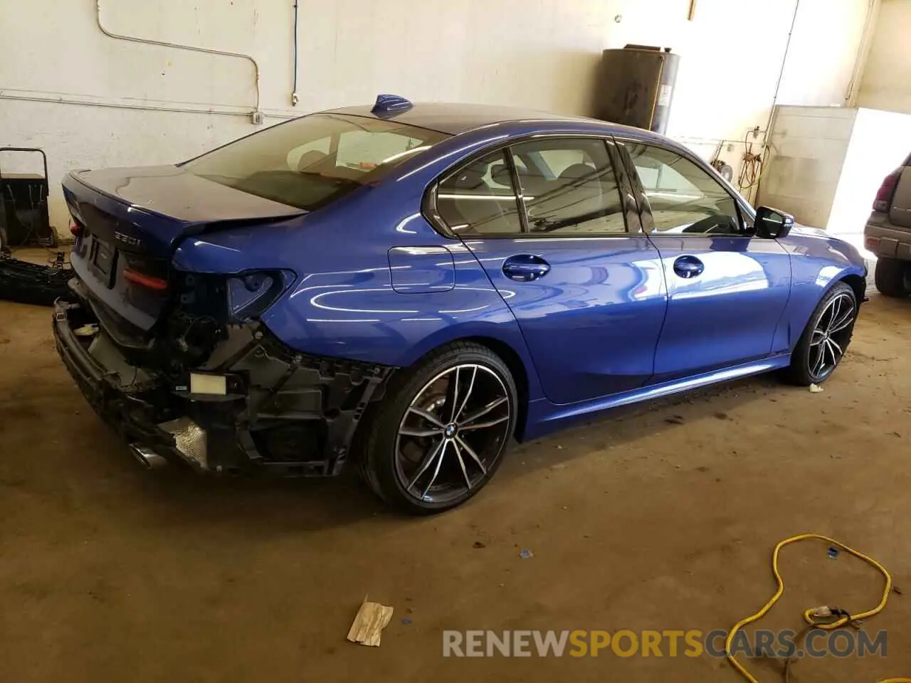 3 Photograph of a damaged car 3MW5R7J01N8C74210 BMW 3 SERIES 2022