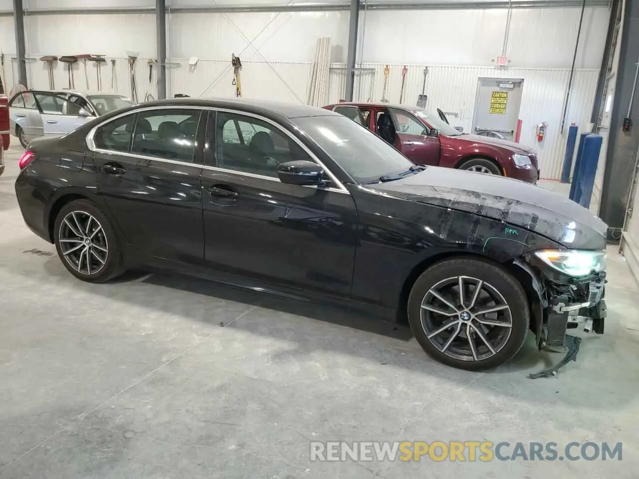 4 Photograph of a damaged car 3MW5R7J03N8C29897 BMW 3 SERIES 2022