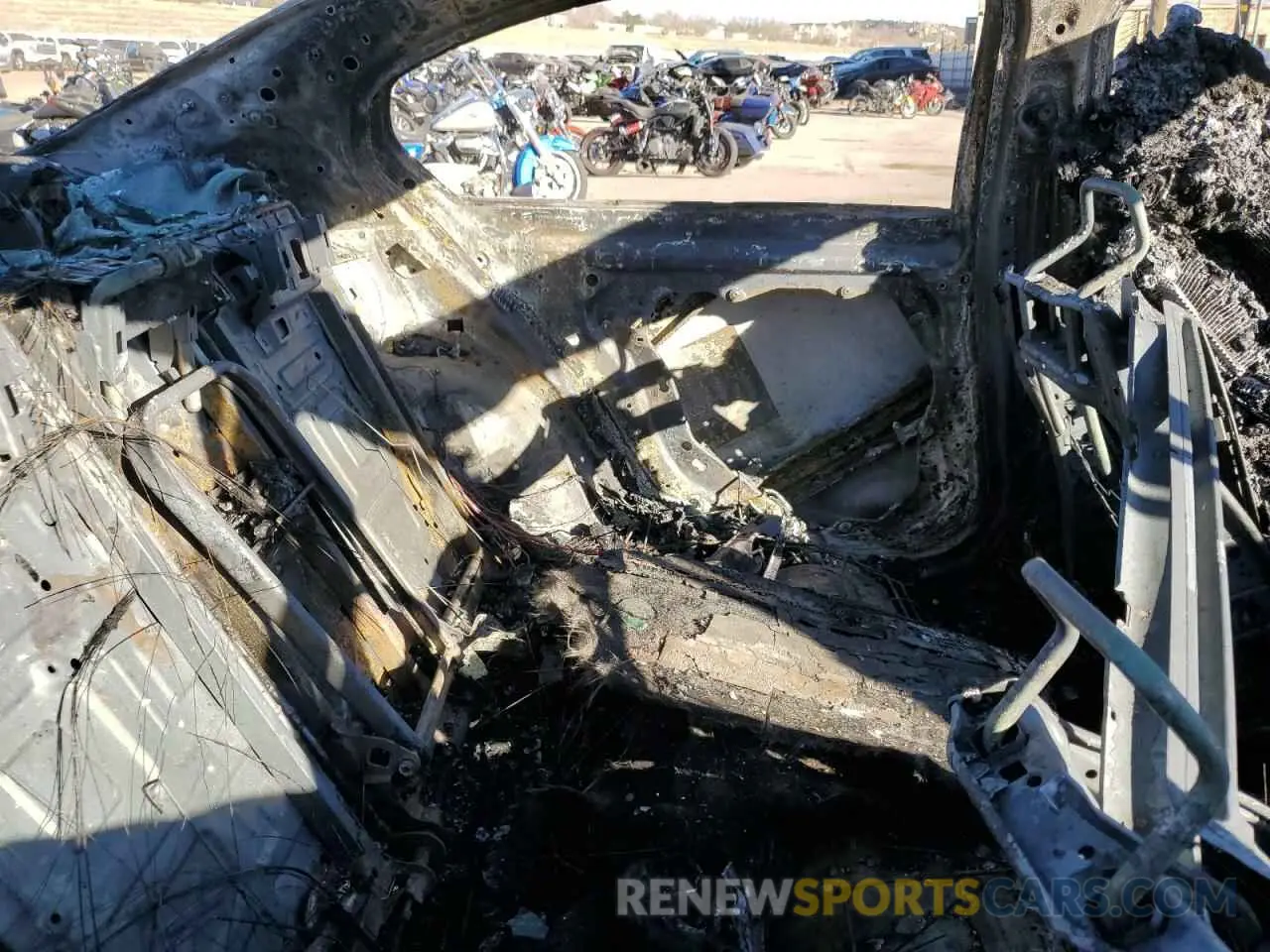 11 Photograph of a damaged car 3MW5R7J03N8C42519 BMW 3 SERIES 2022