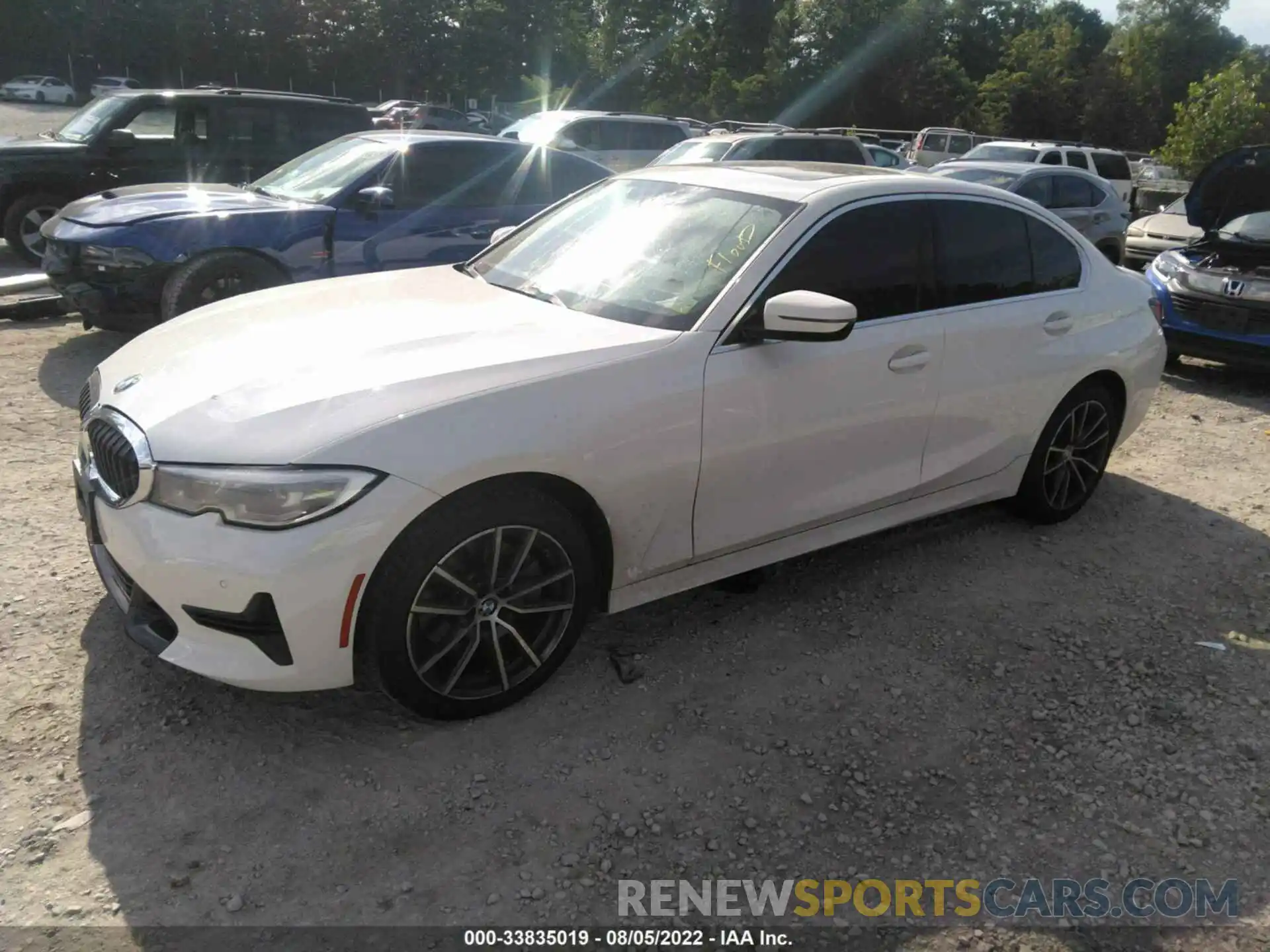 2 Photograph of a damaged car 3MW5R7J03N8C43315 BMW 3 SERIES 2022