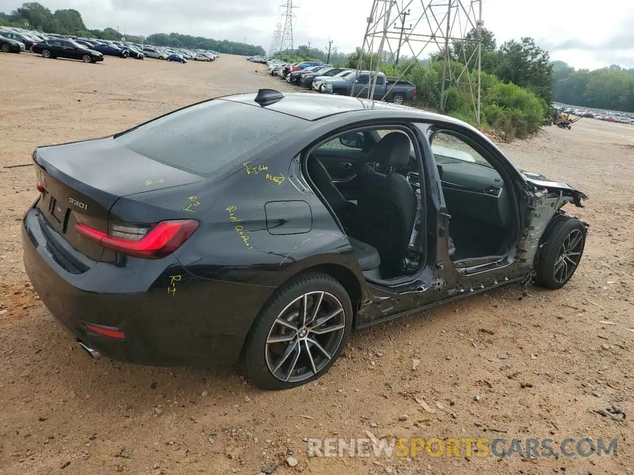 3 Photograph of a damaged car 3MW5R7J03N8C52953 BMW 3 SERIES 2022