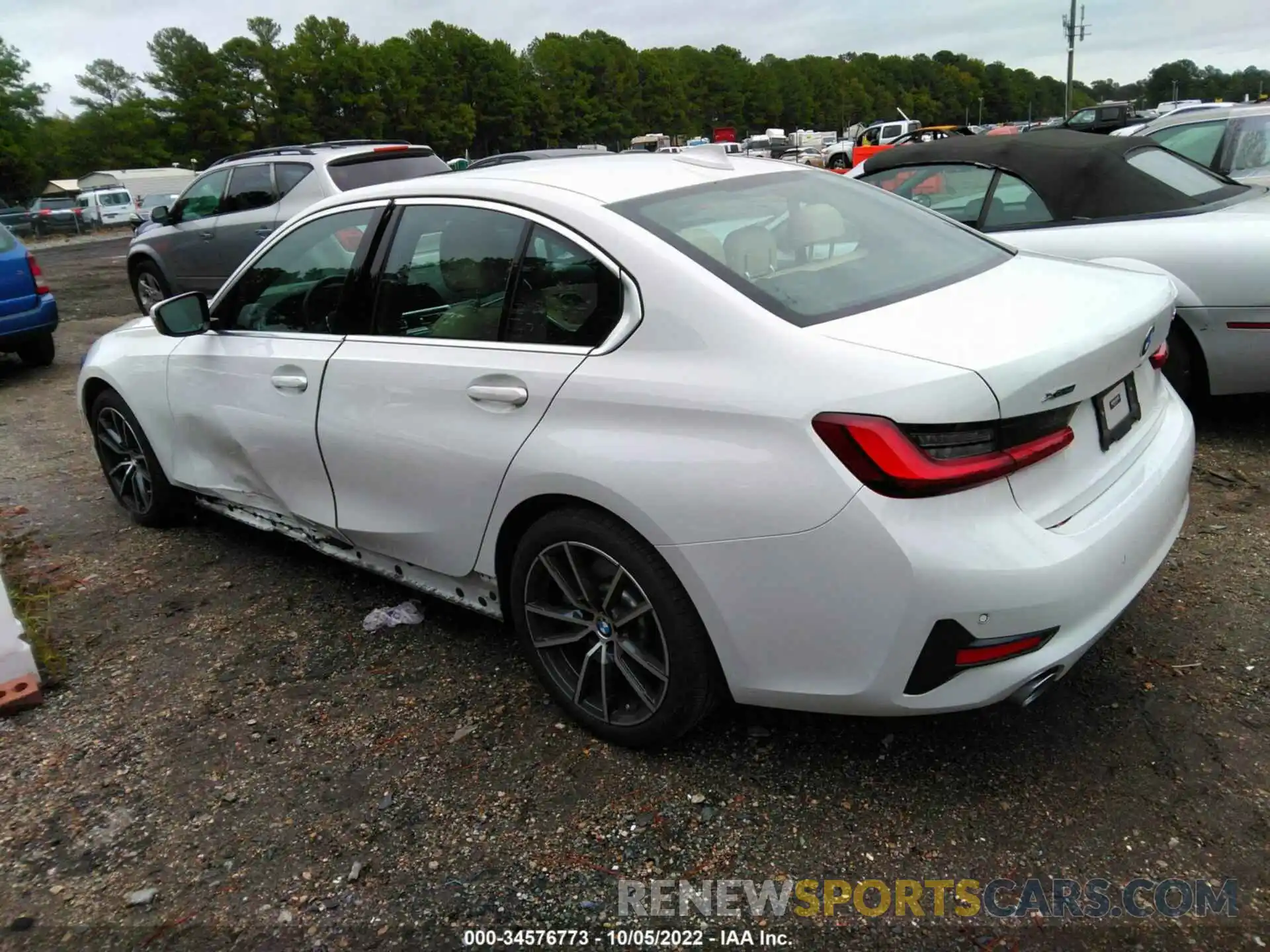 3 Photograph of a damaged car 3MW5R7J04N8C67123 BMW 3 SERIES 2022