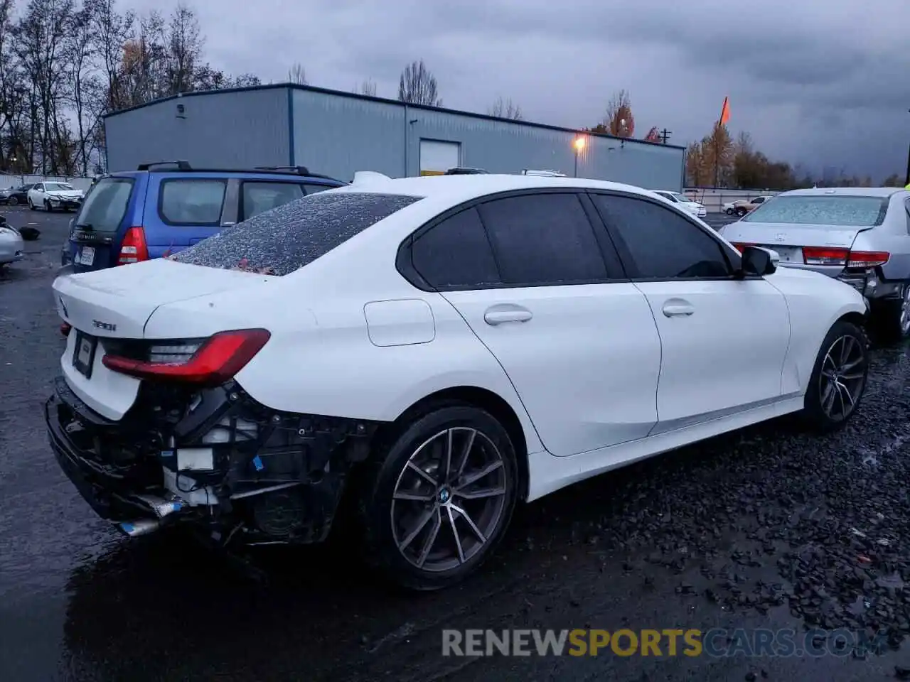 3 Photograph of a damaged car 3MW5R7J05N8C37015 BMW 3 SERIES 2022