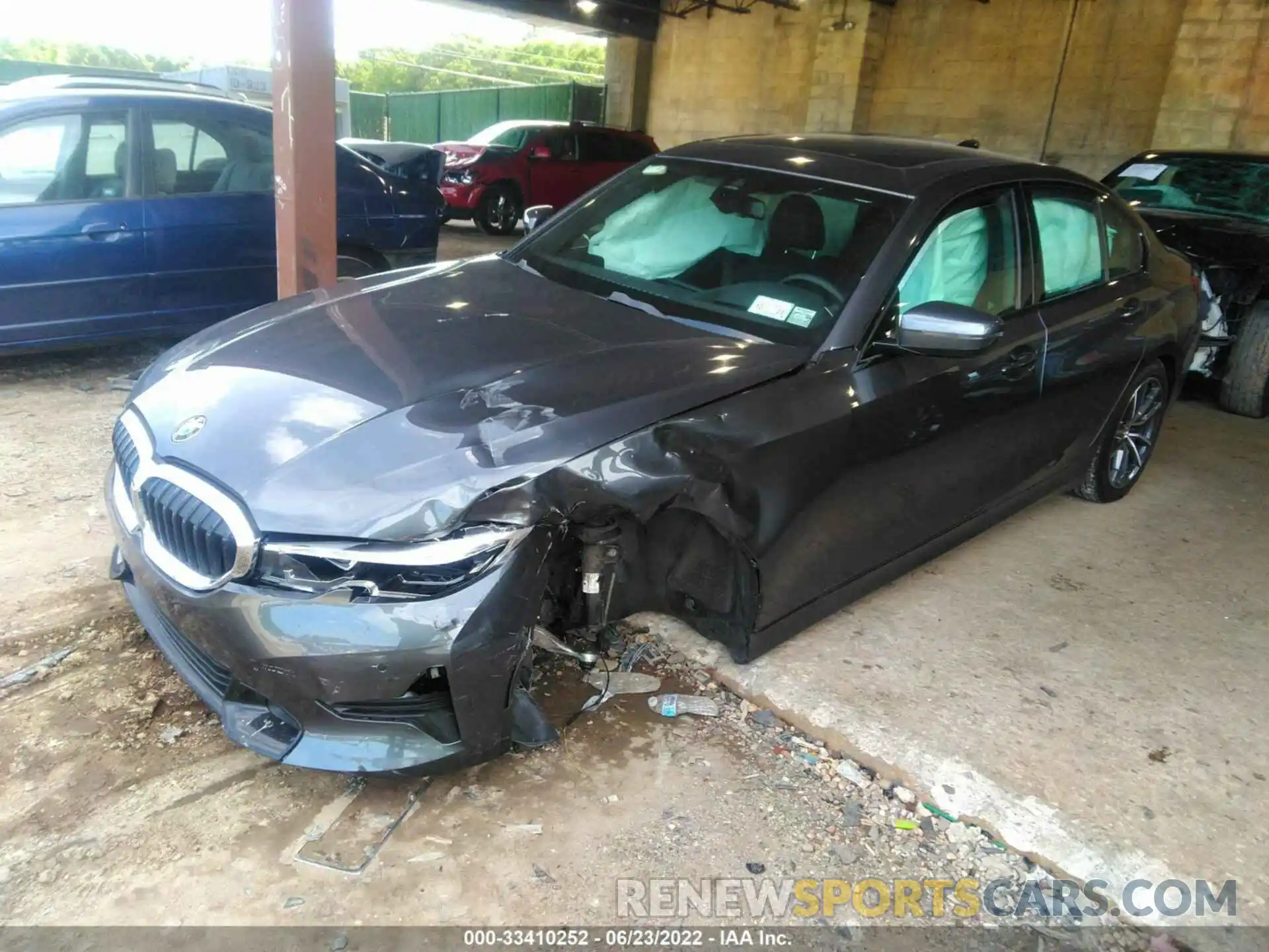 2 Photograph of a damaged car 3MW5R7J05N8C38892 BMW 3 SERIES 2022